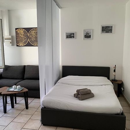 Studio Paul - Terrasse - Parking Gratuit - Need And Co Blois Exterior foto